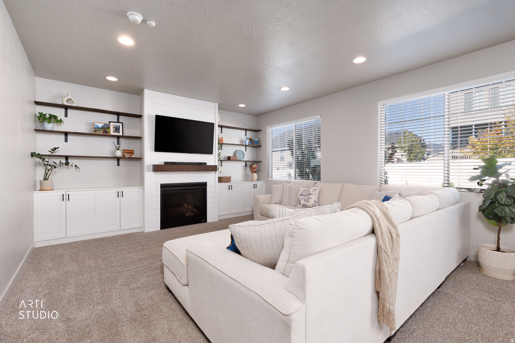 OAKRIDGE PARK - Residential