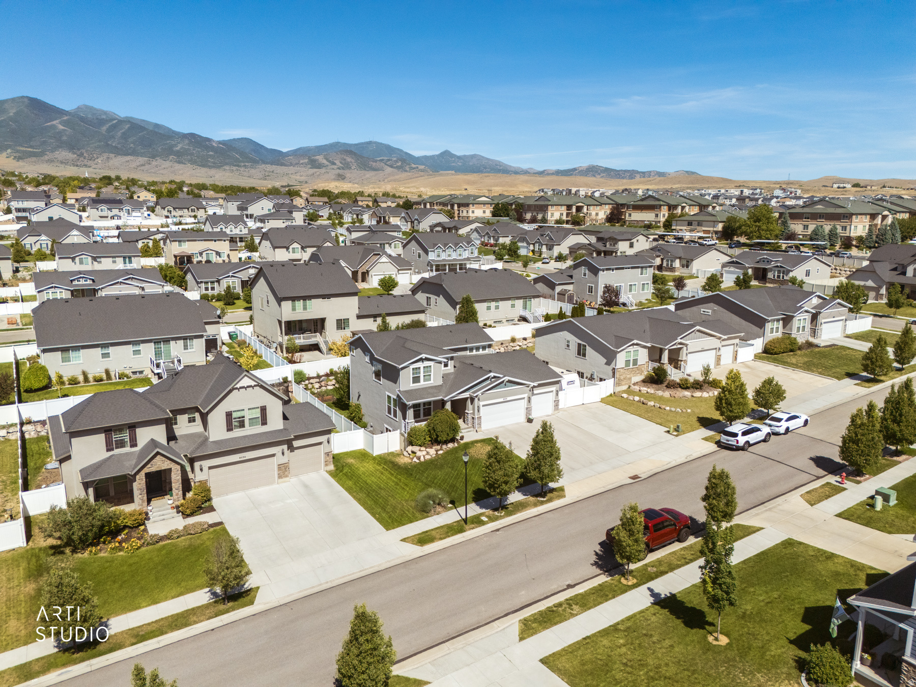 OAKRIDGE PARK - Residential
