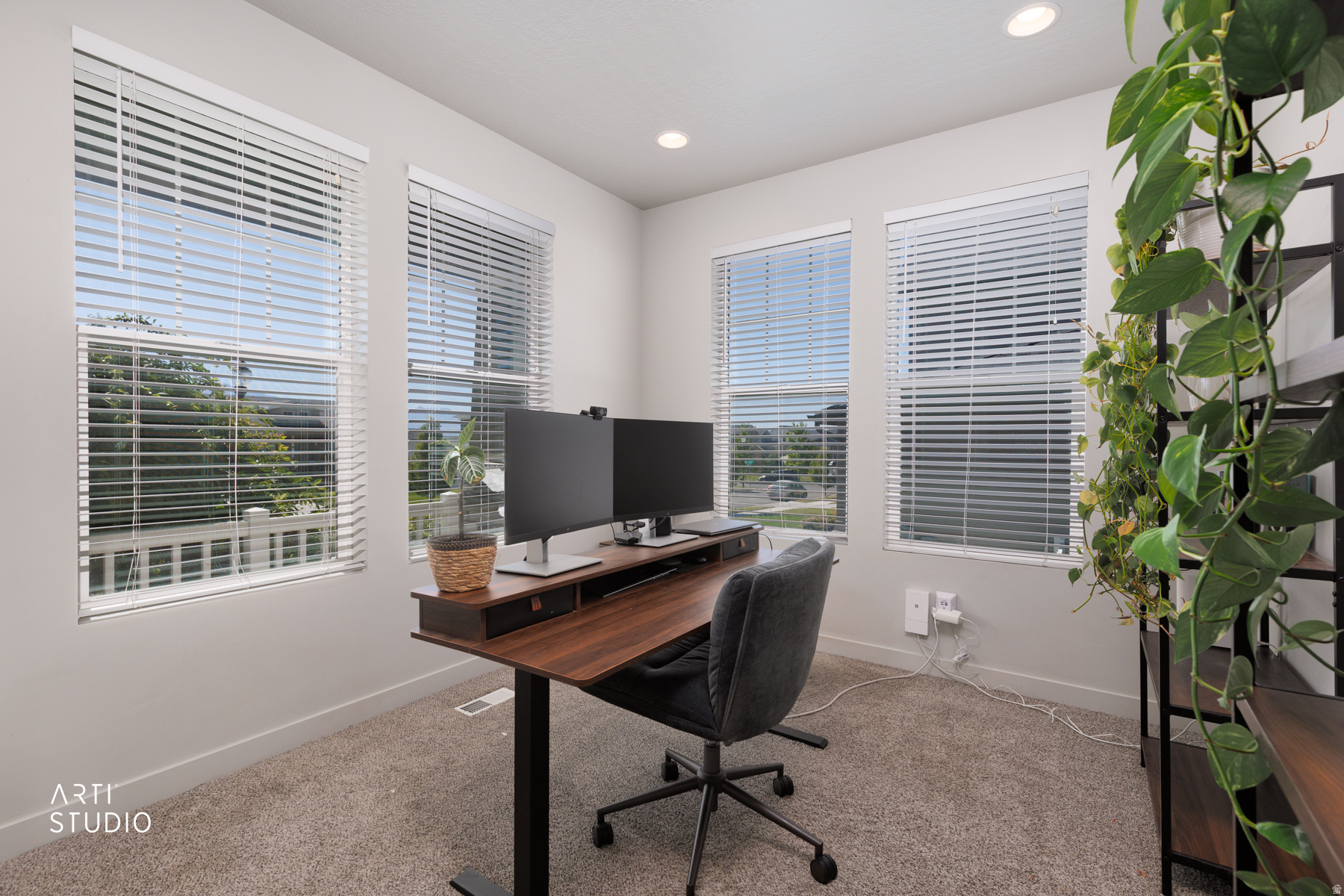 OAKRIDGE PARK - Residential