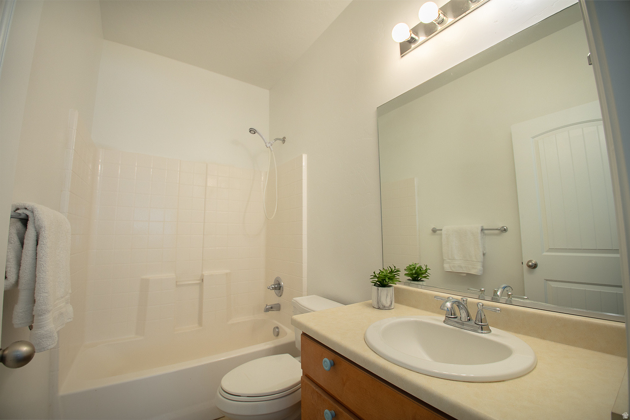 GREYHAWK PATIO HOMES - Residential
