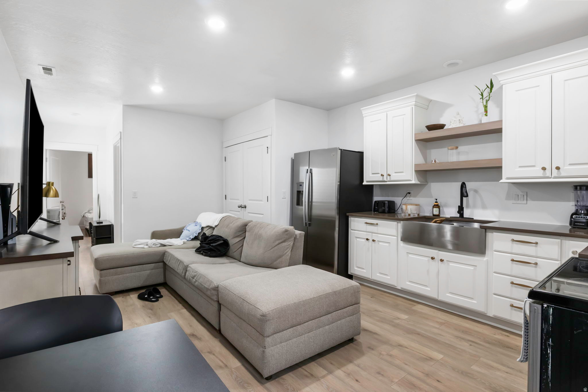 FOOTHILL VILLAGE - Residential
