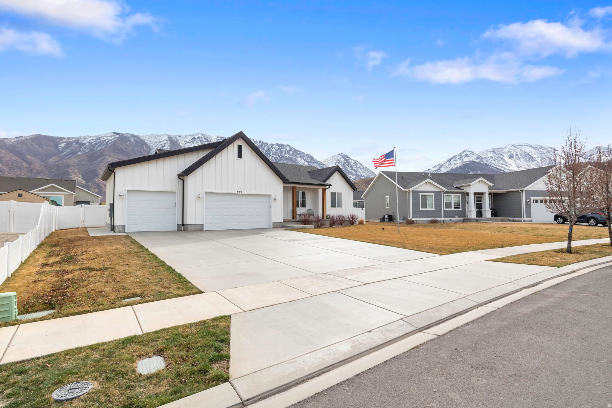 FOOTHILL VILLAGE - Residential