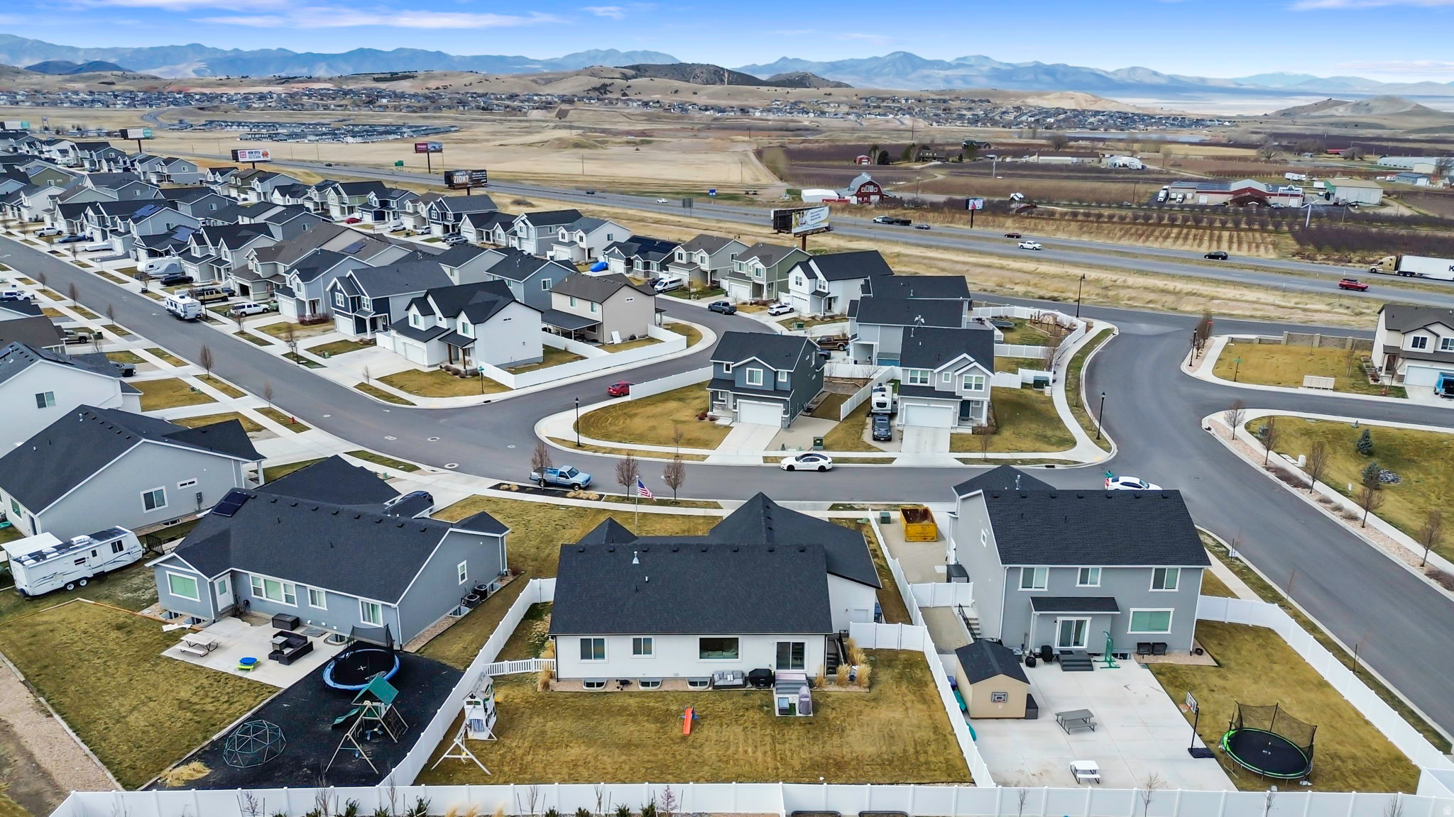 FOOTHILL VILLAGE - Residential