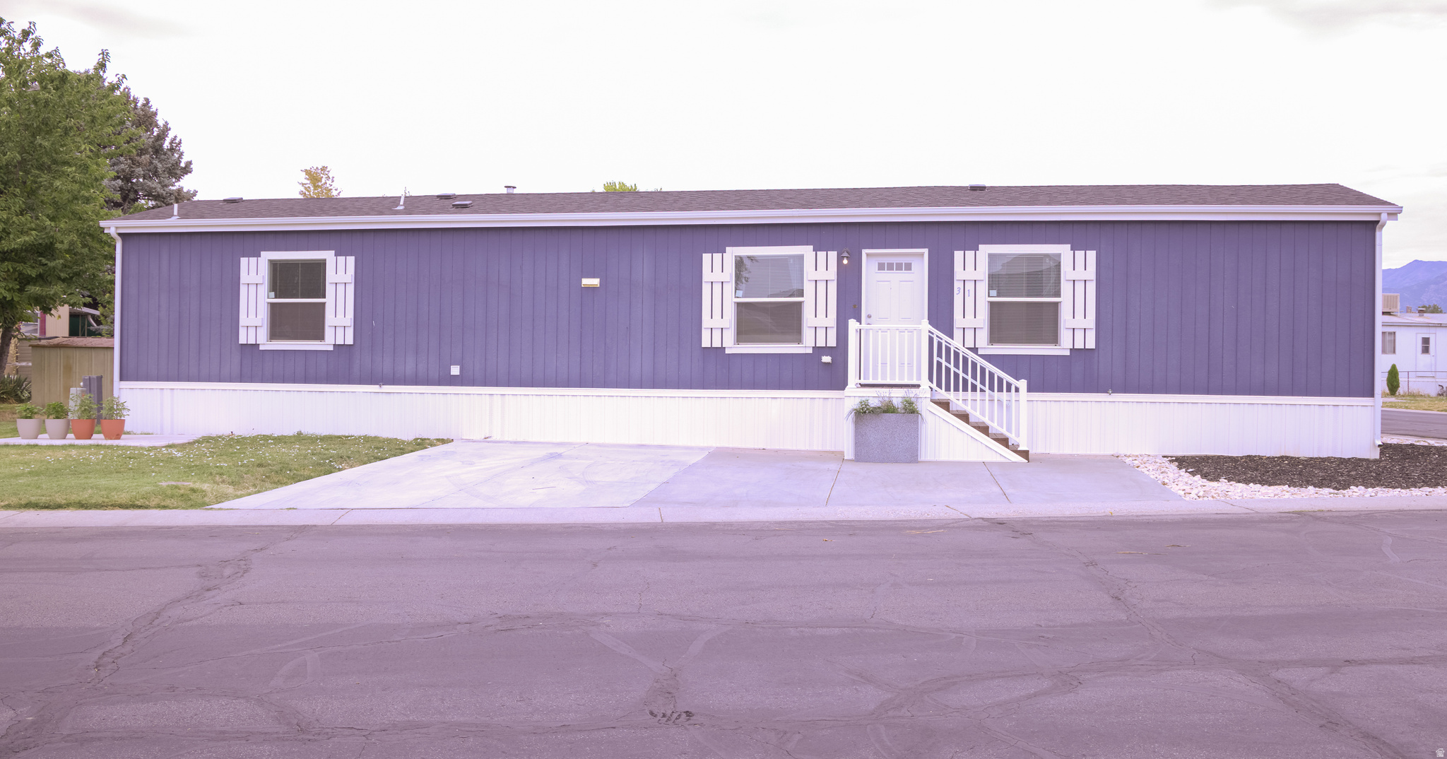 MOUNTAIN VIEW EST - Residential