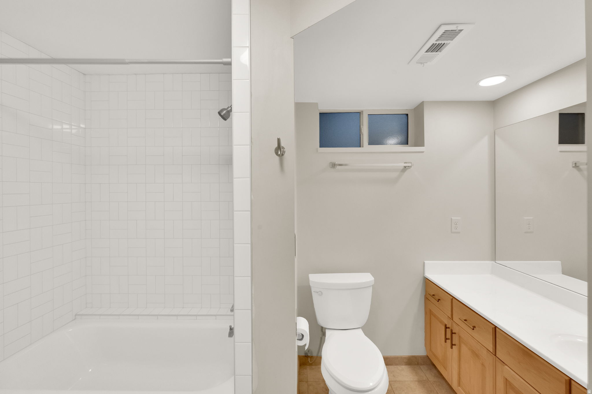 WOOD HOLLOW - Residential Lease