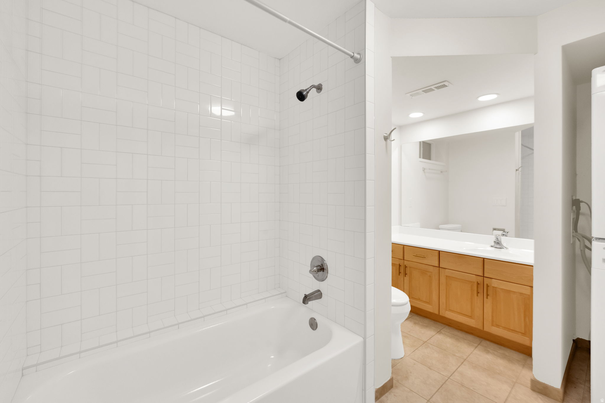 WOOD HOLLOW - Residential Lease