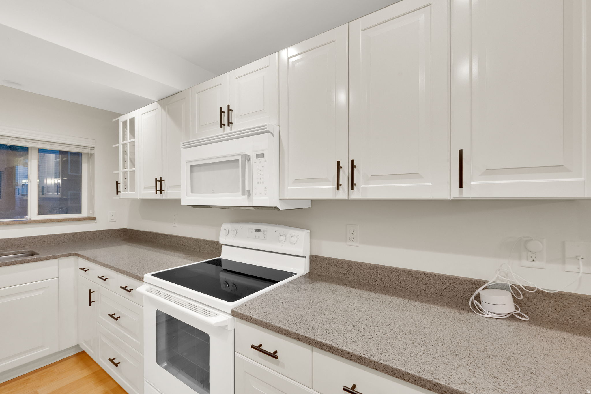 WOOD HOLLOW - Residential Lease