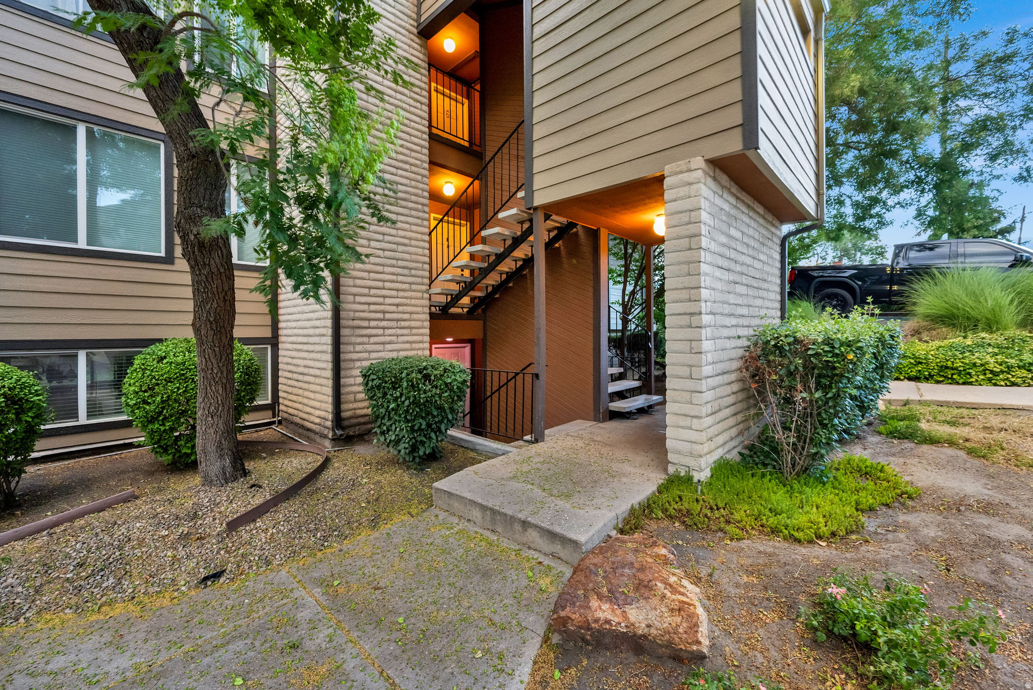 WOOD HOLLOW - Residential Lease