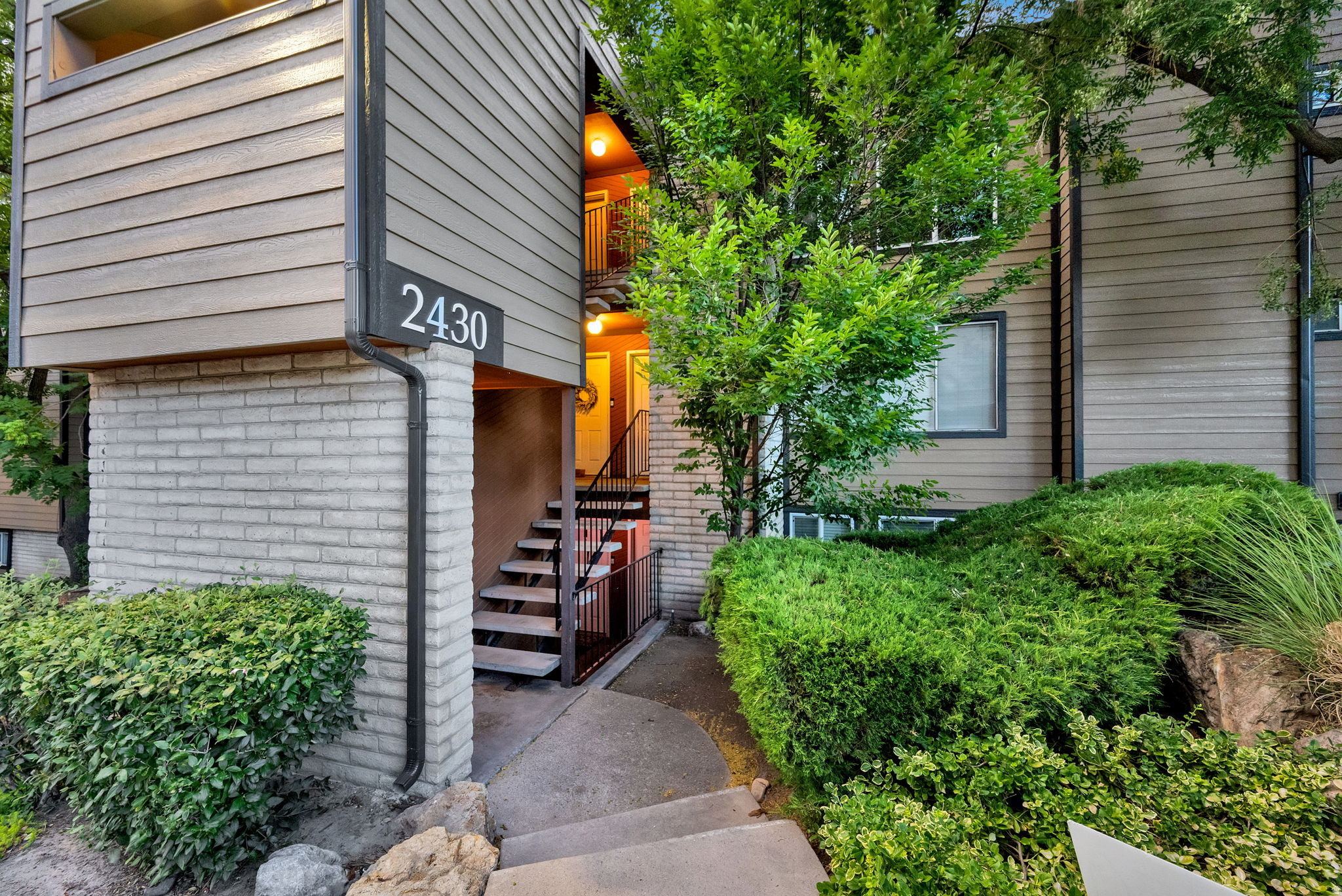 WOOD HOLLOW - Residential Lease