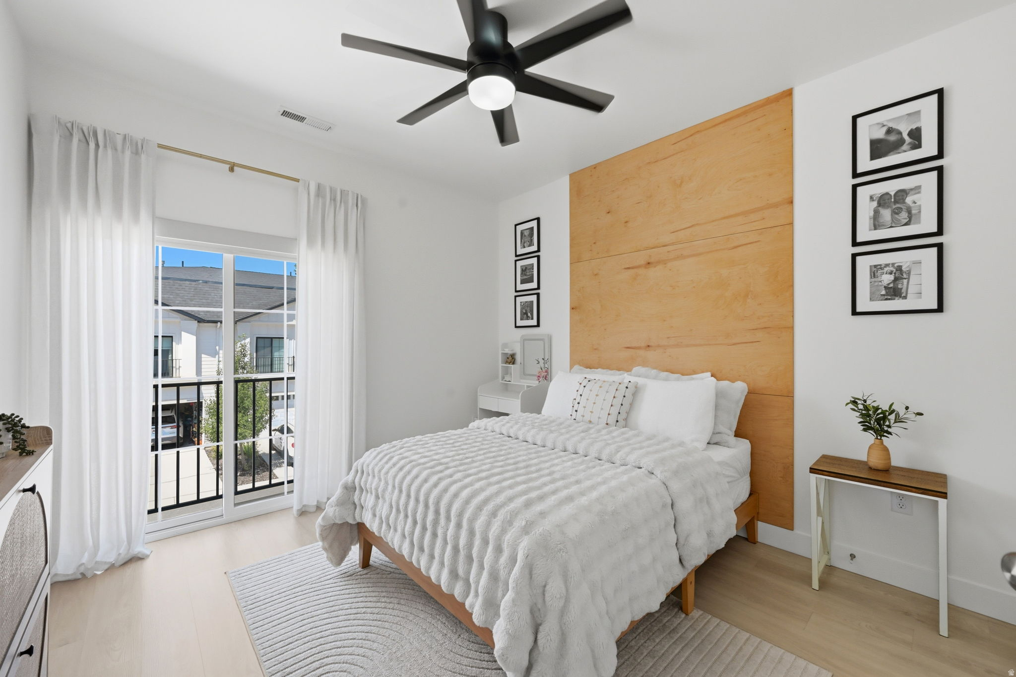 FARMINGTON BROWNSTONES - Residential