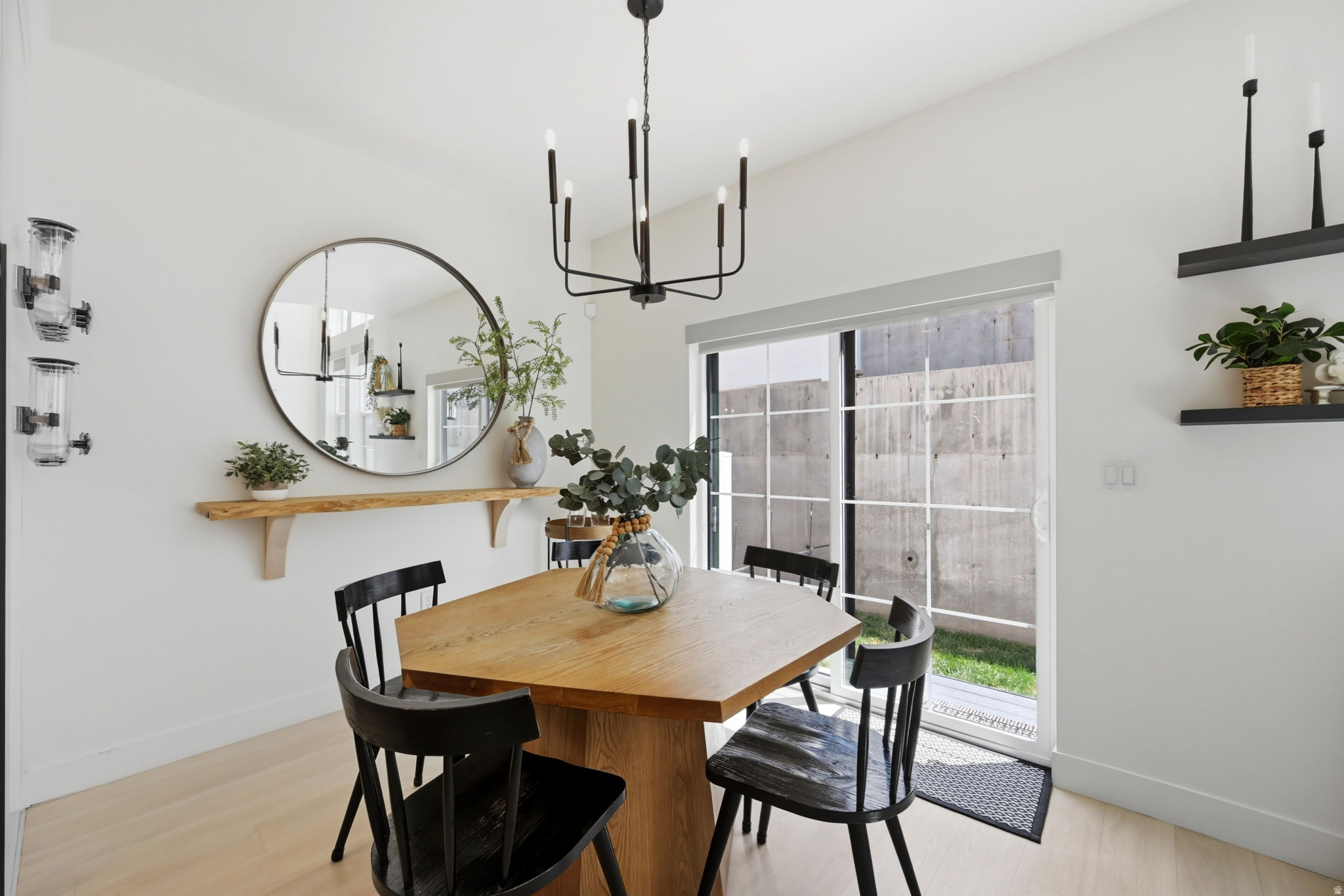 FARMINGTON BROWNSTONES - Residential