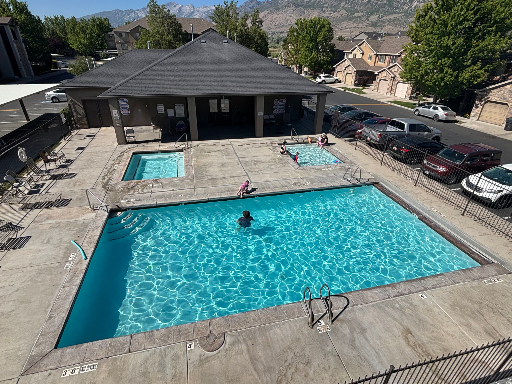 GATEWAY VILLAGE - Residential