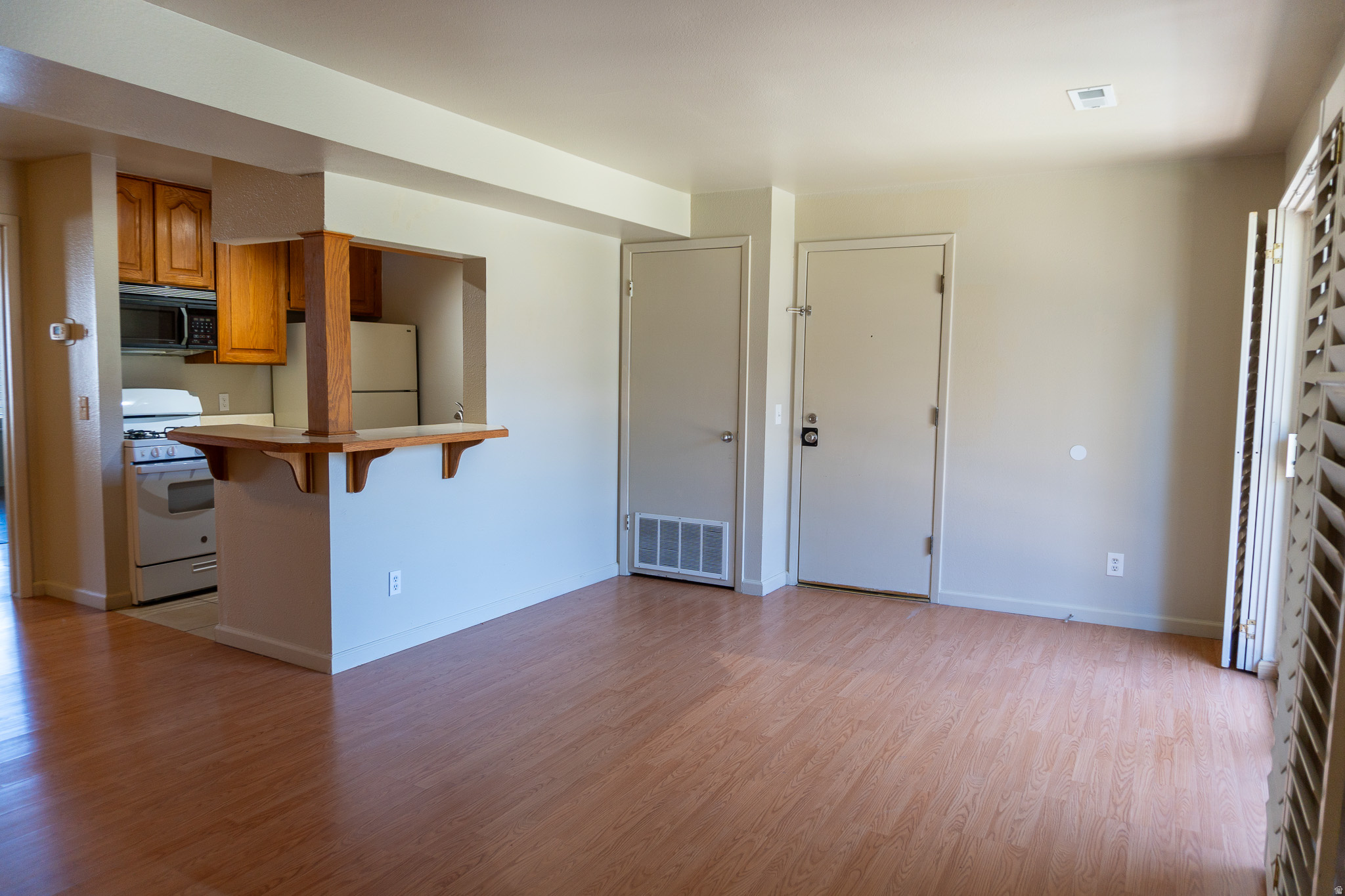 WILLOWBROOK - Residential