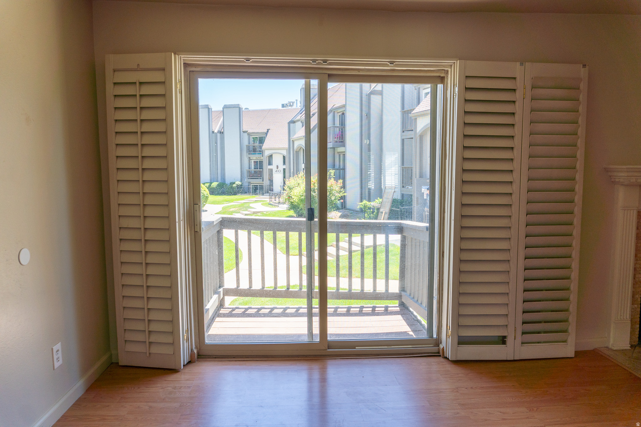 WILLOWBROOK - Residential