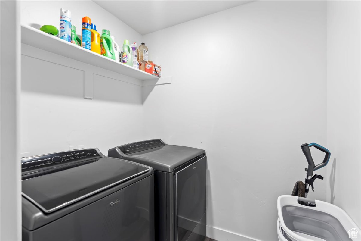 PROMINENCE POINT - Residential