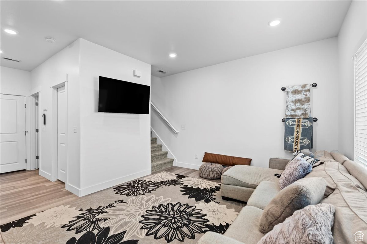 PROMINENCE POINT - Residential