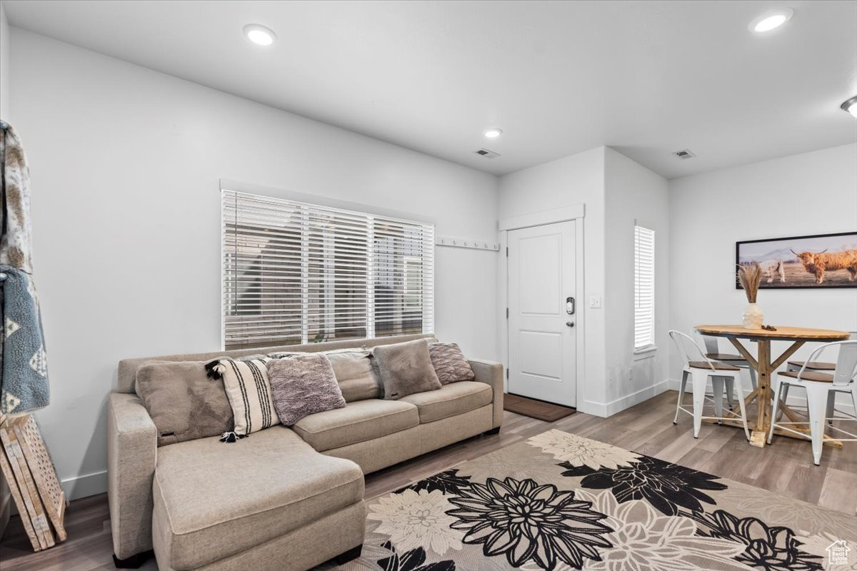 PROMINENCE POINT - Residential