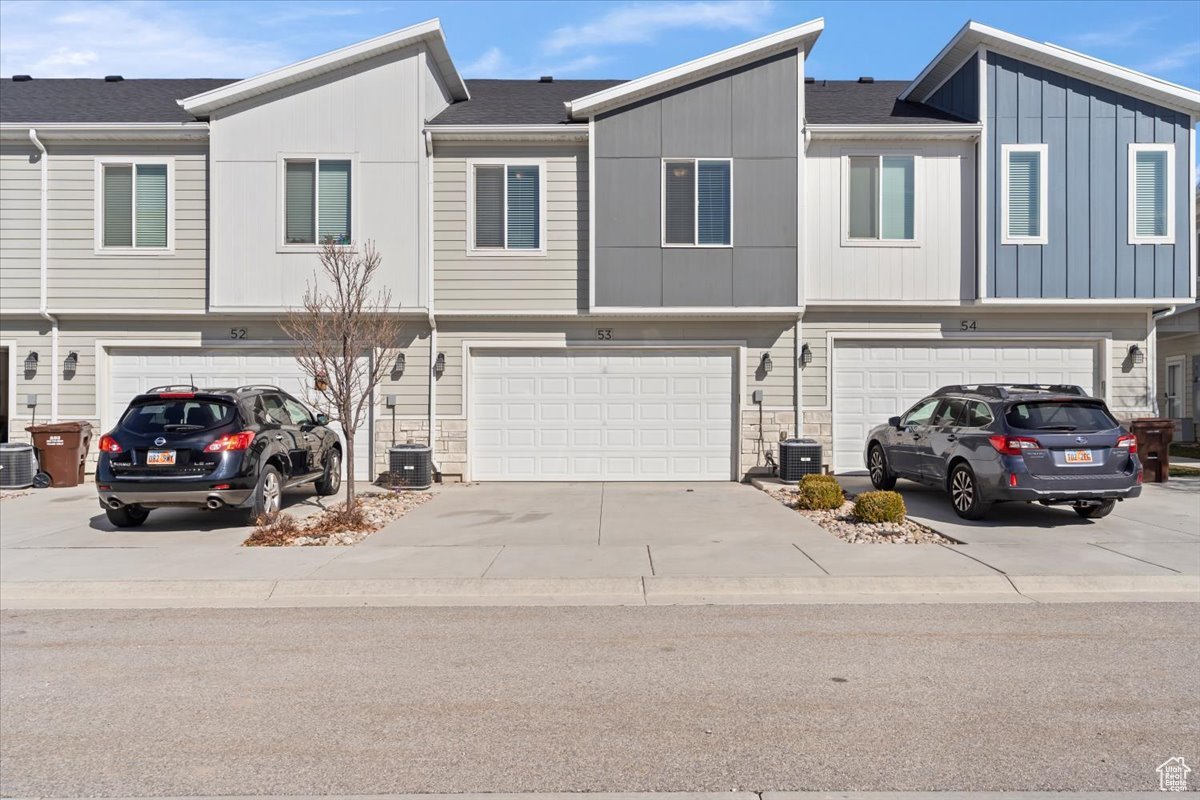 PROMINENCE POINT - Residential