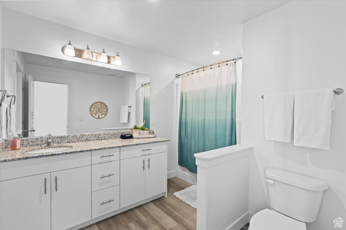 PROMINENCE POINT - Residential