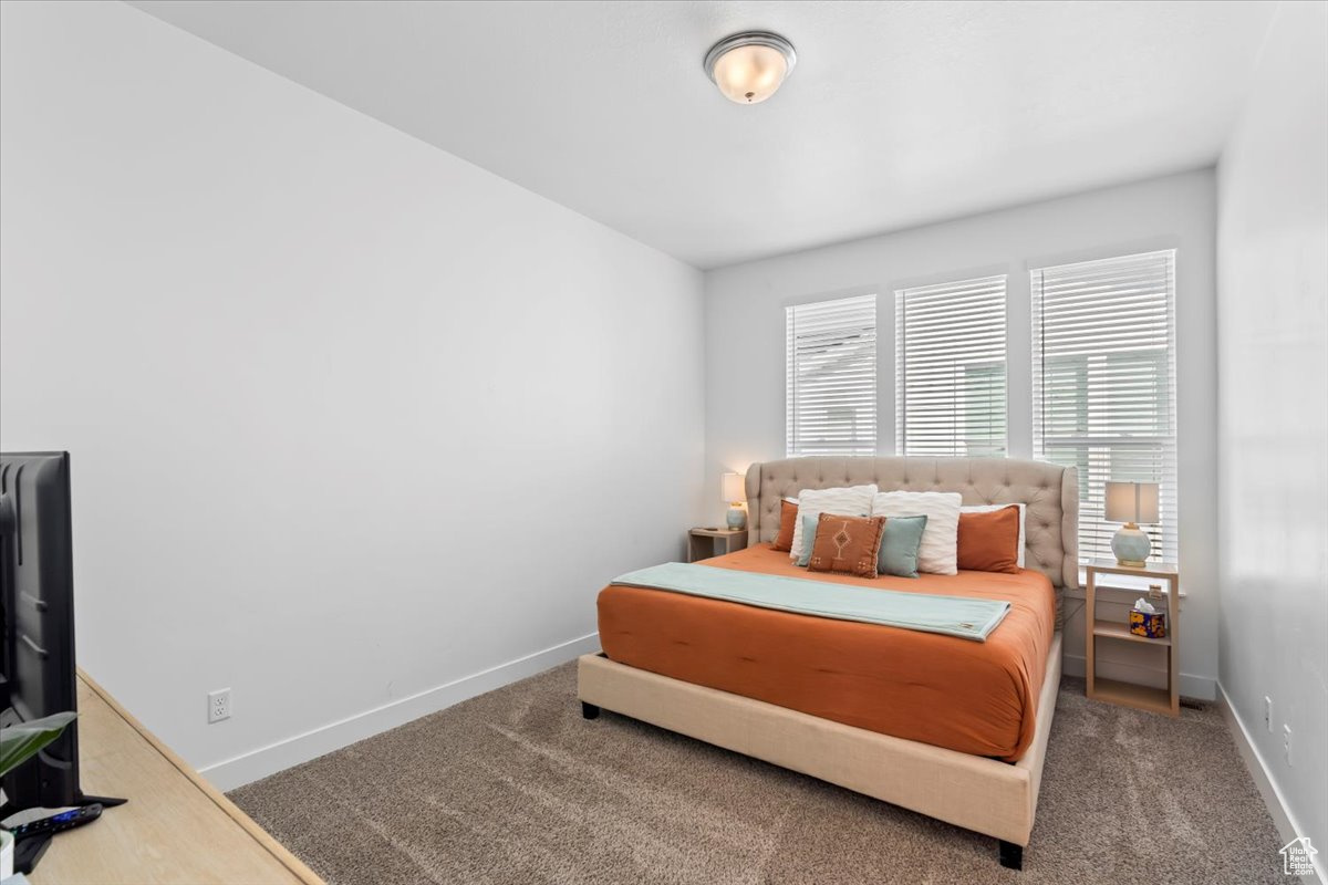 PROMINENCE POINT - Residential