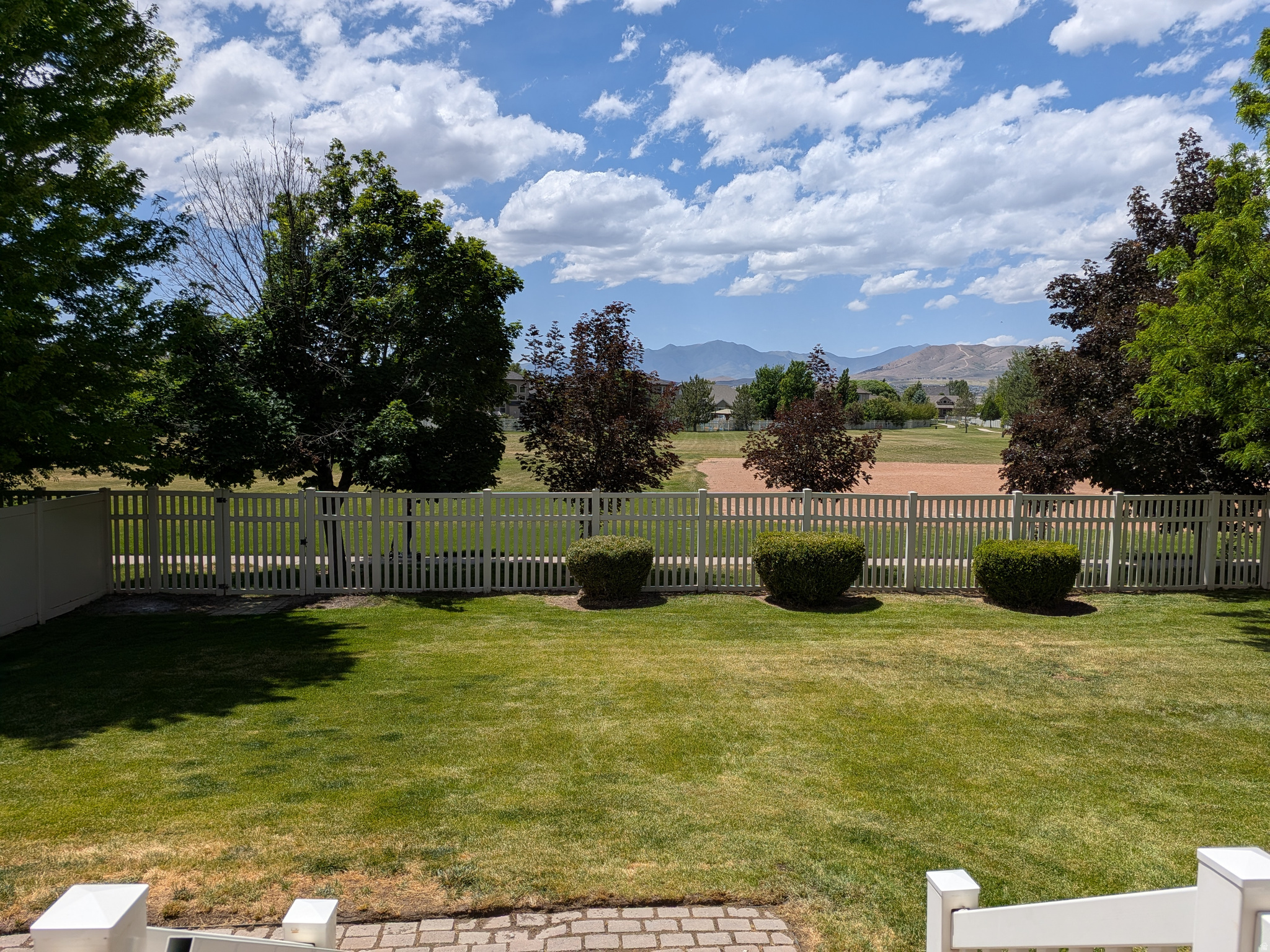 COLONY POINT - Residential