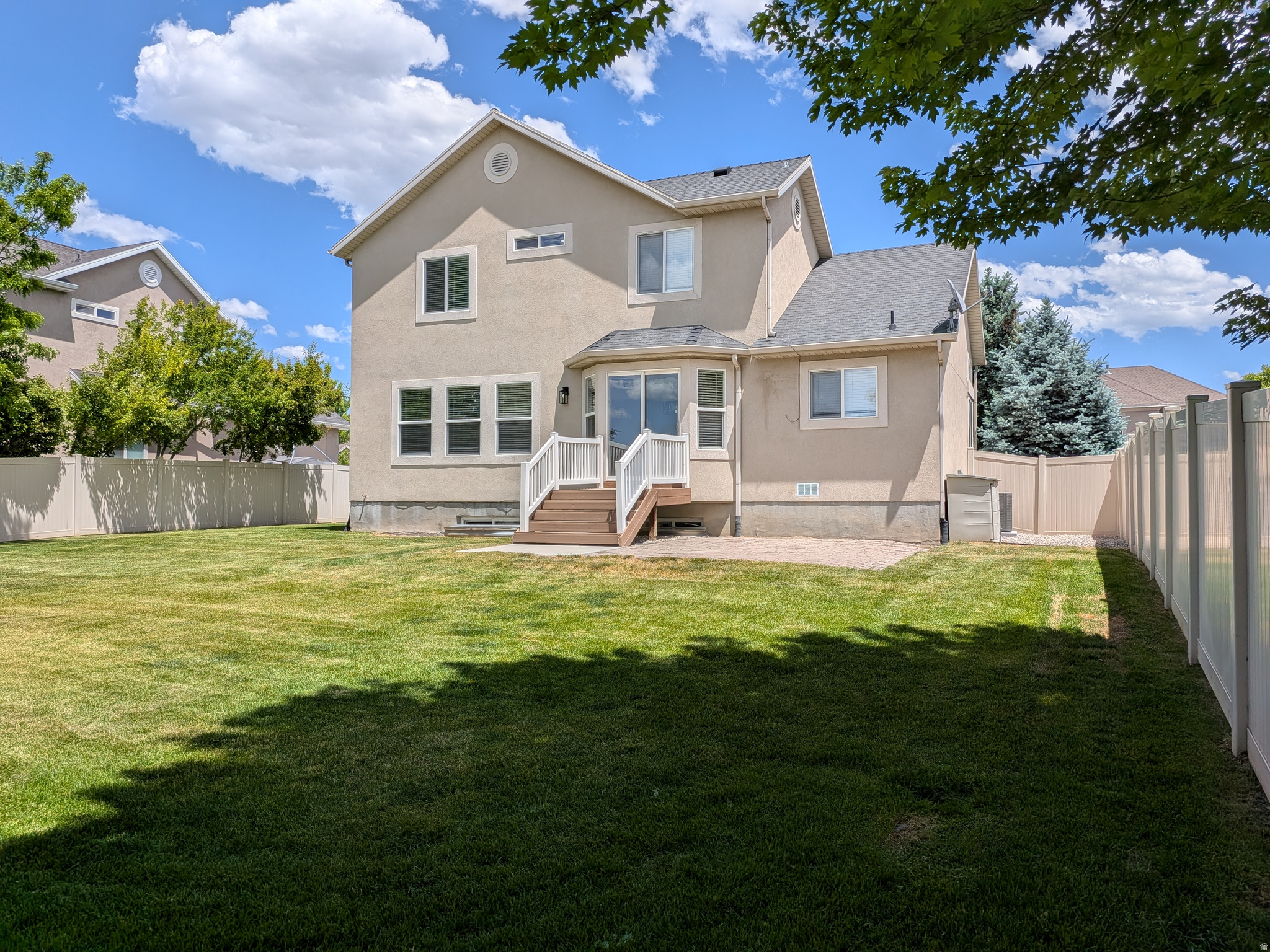 COLONY POINT - Residential