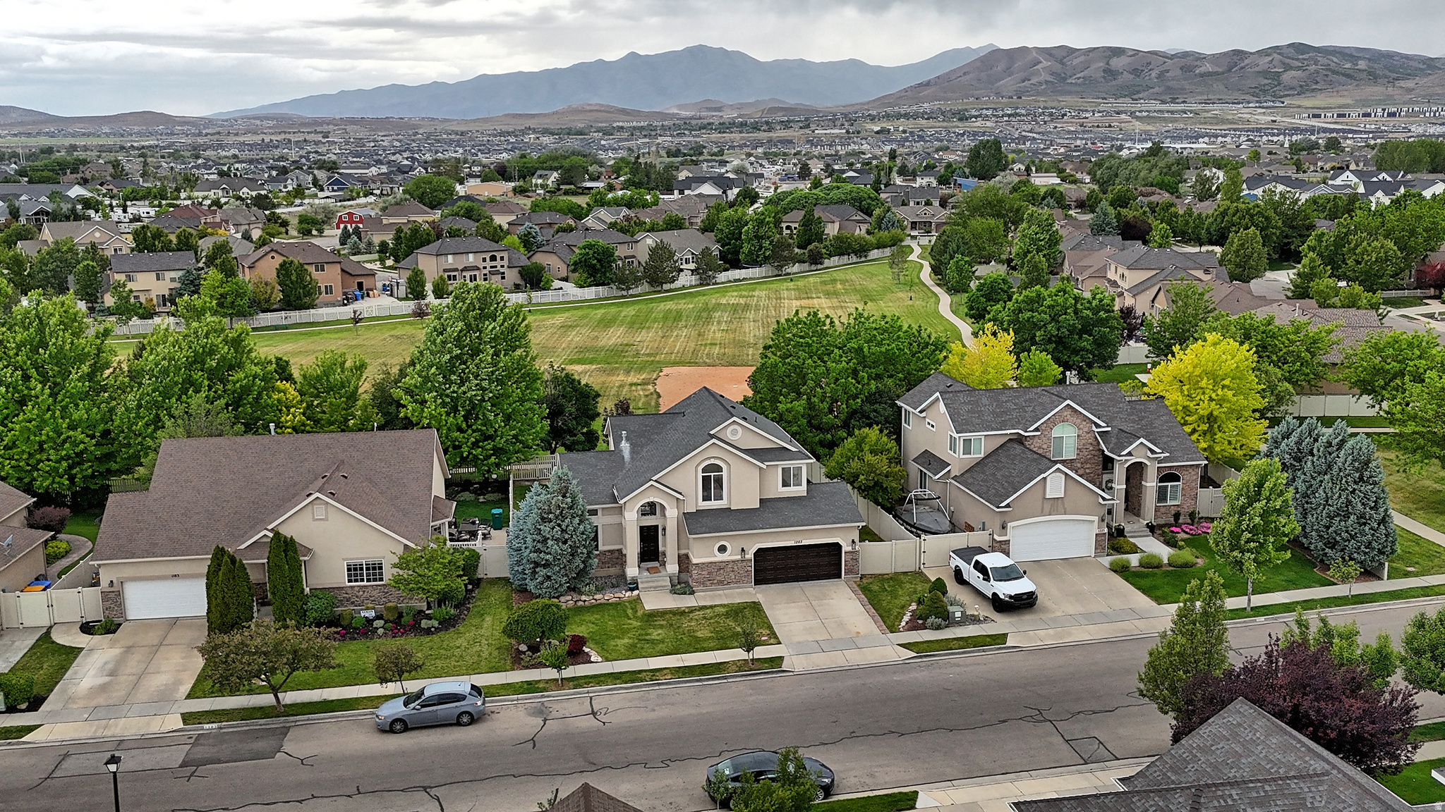 COLONY POINT - Residential