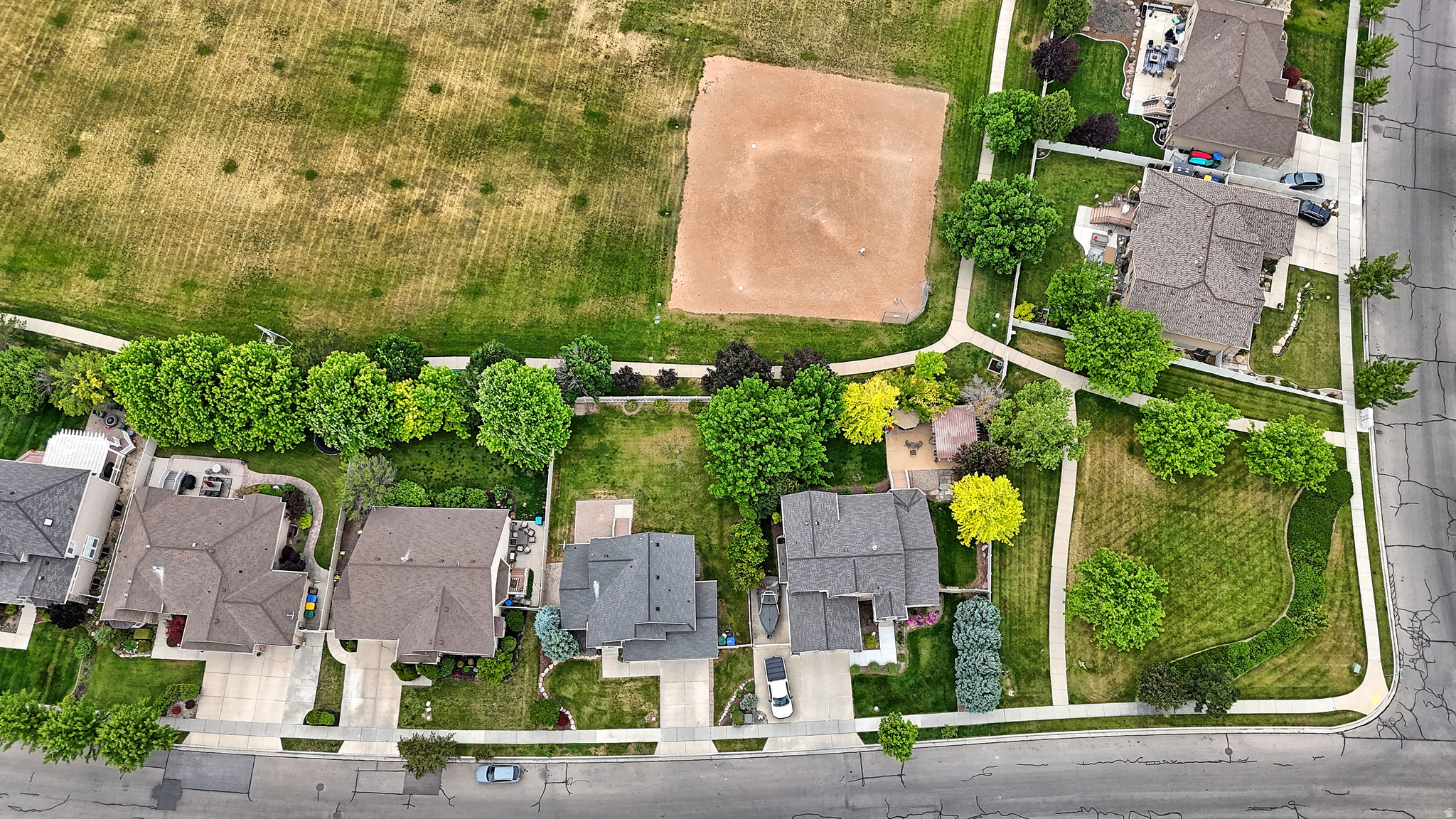 COLONY POINT - Residential