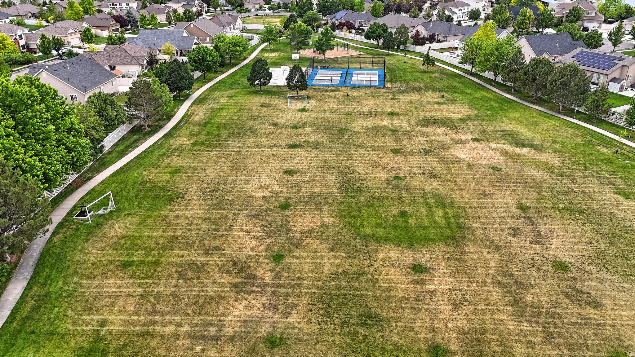 COLONY POINT - Residential