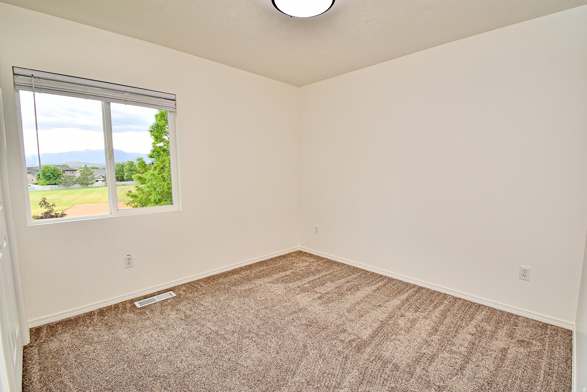 COLONY POINT - Residential