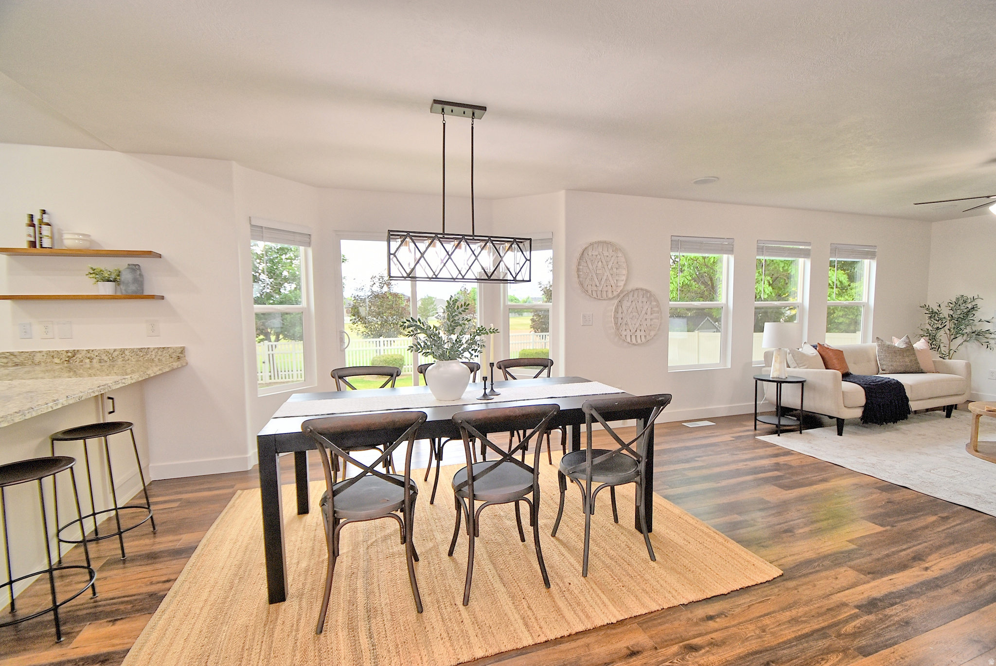 COLONY POINT - Residential