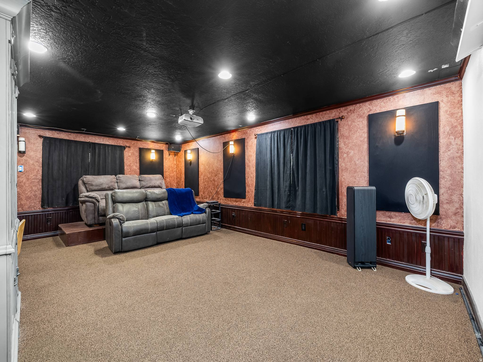 LAKE MOUNTAIN ESTATES - Residential
