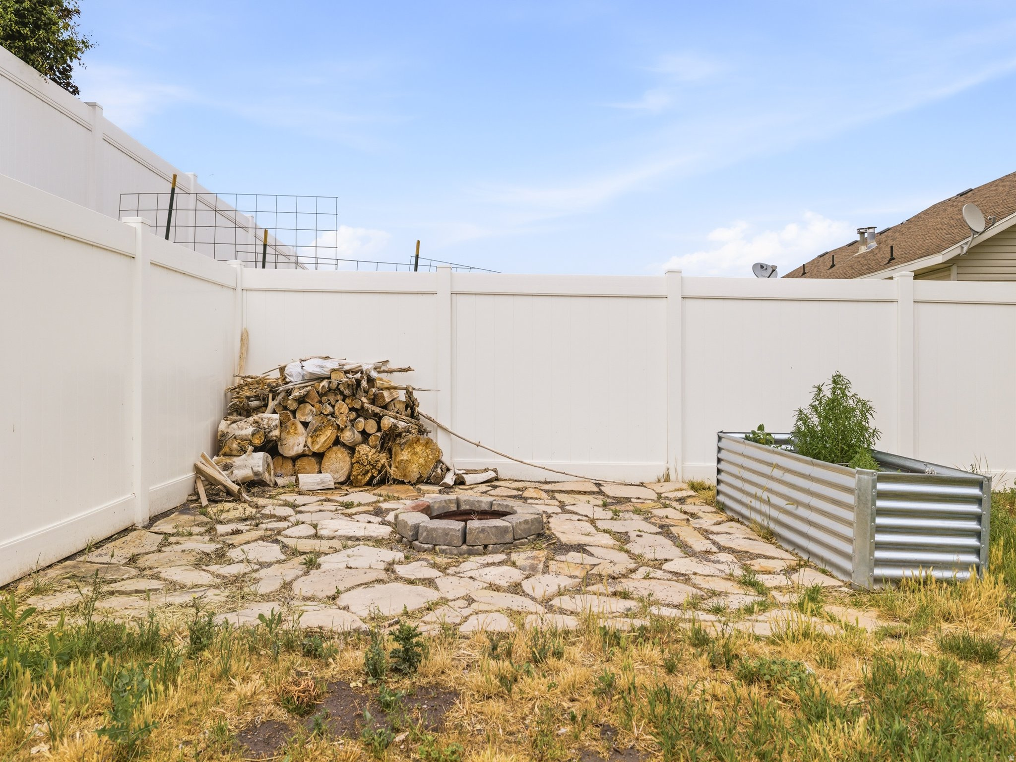 LAKE MOUNTAIN ESTATES - Residential