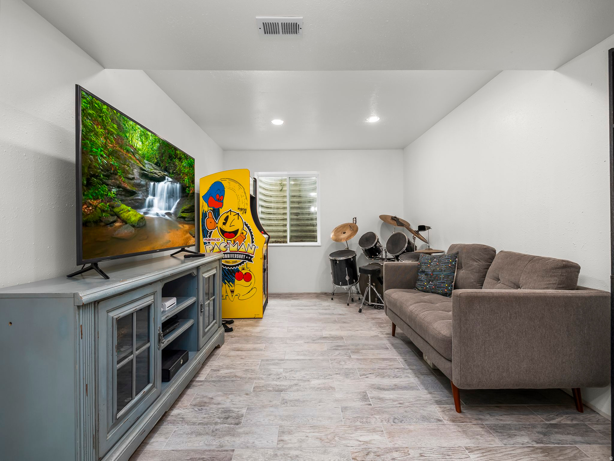 LAKE MOUNTAIN ESTATES - Residential