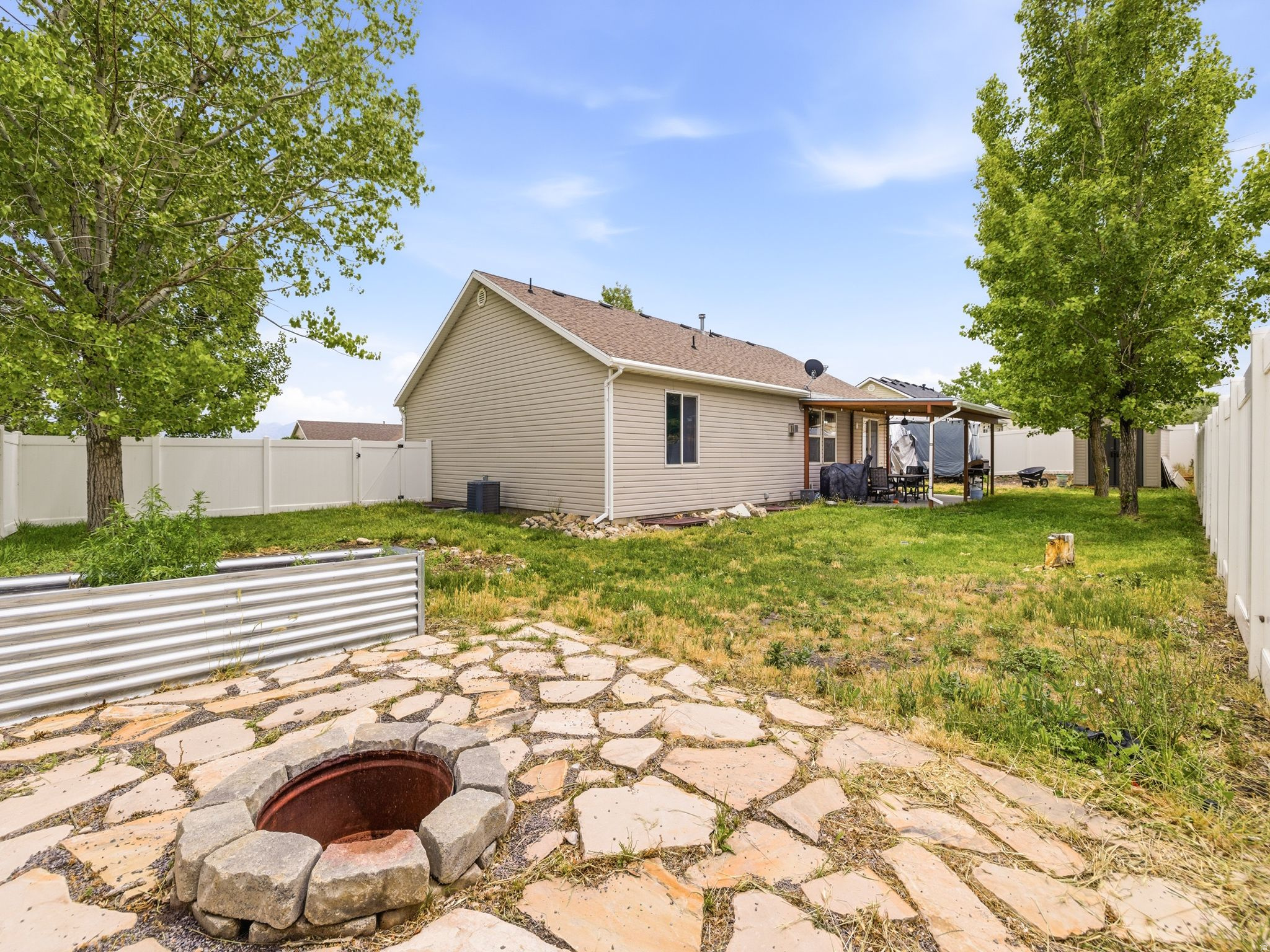LAKE MOUNTAIN ESTATES - Residential
