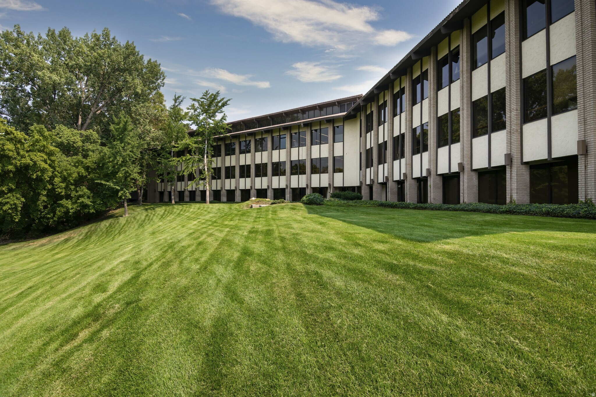 SPRING TERRACE CONDO - Commercial Sale