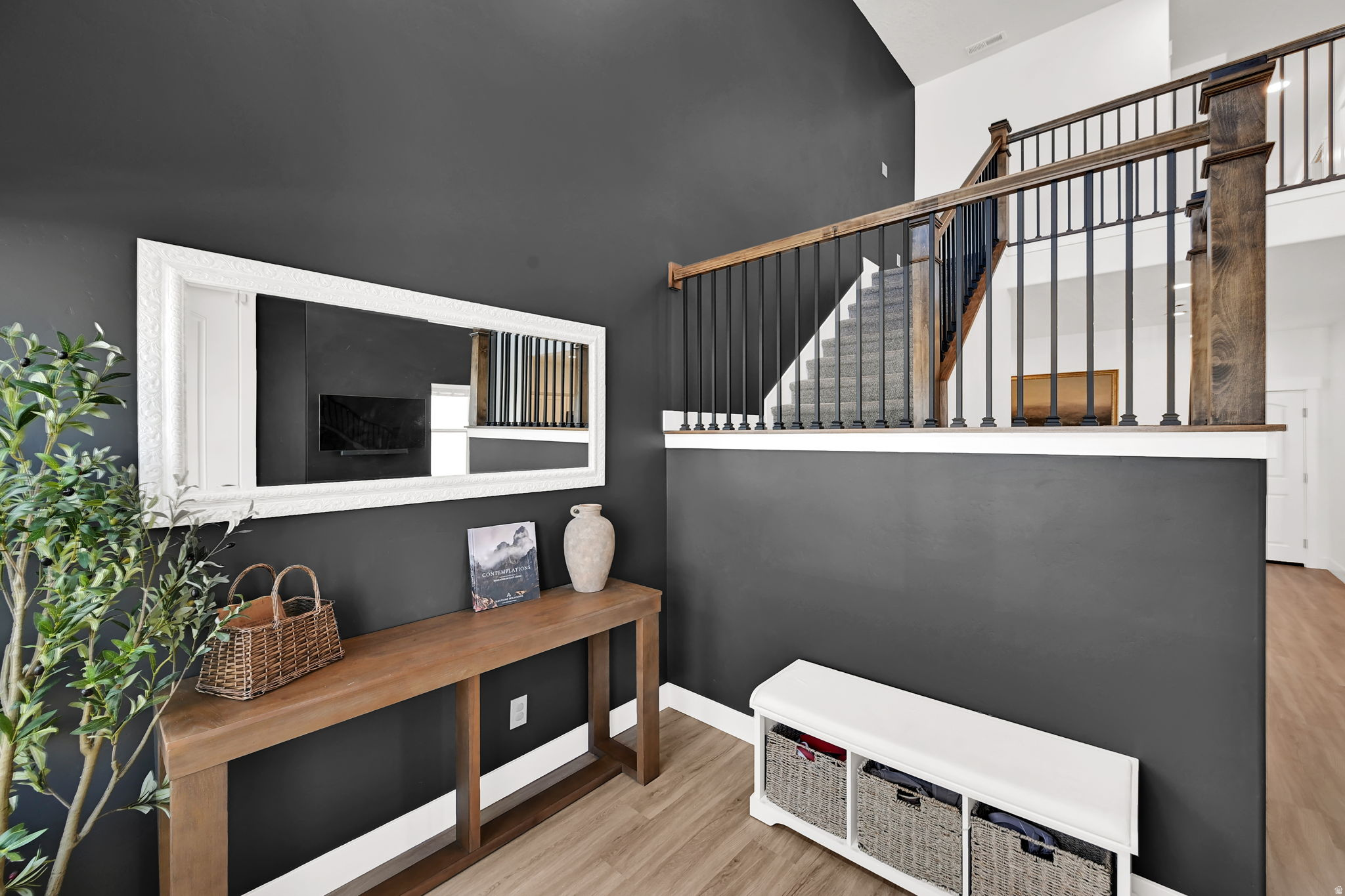 MOUNTAIN RIDGE - Residential