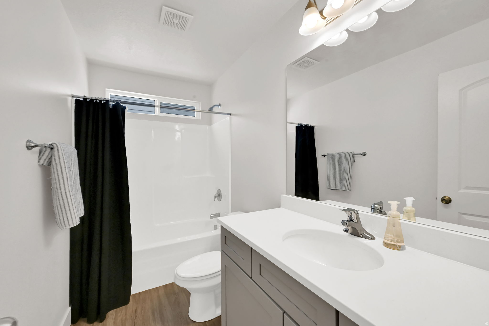 MOUNTAIN RIDGE - Residential