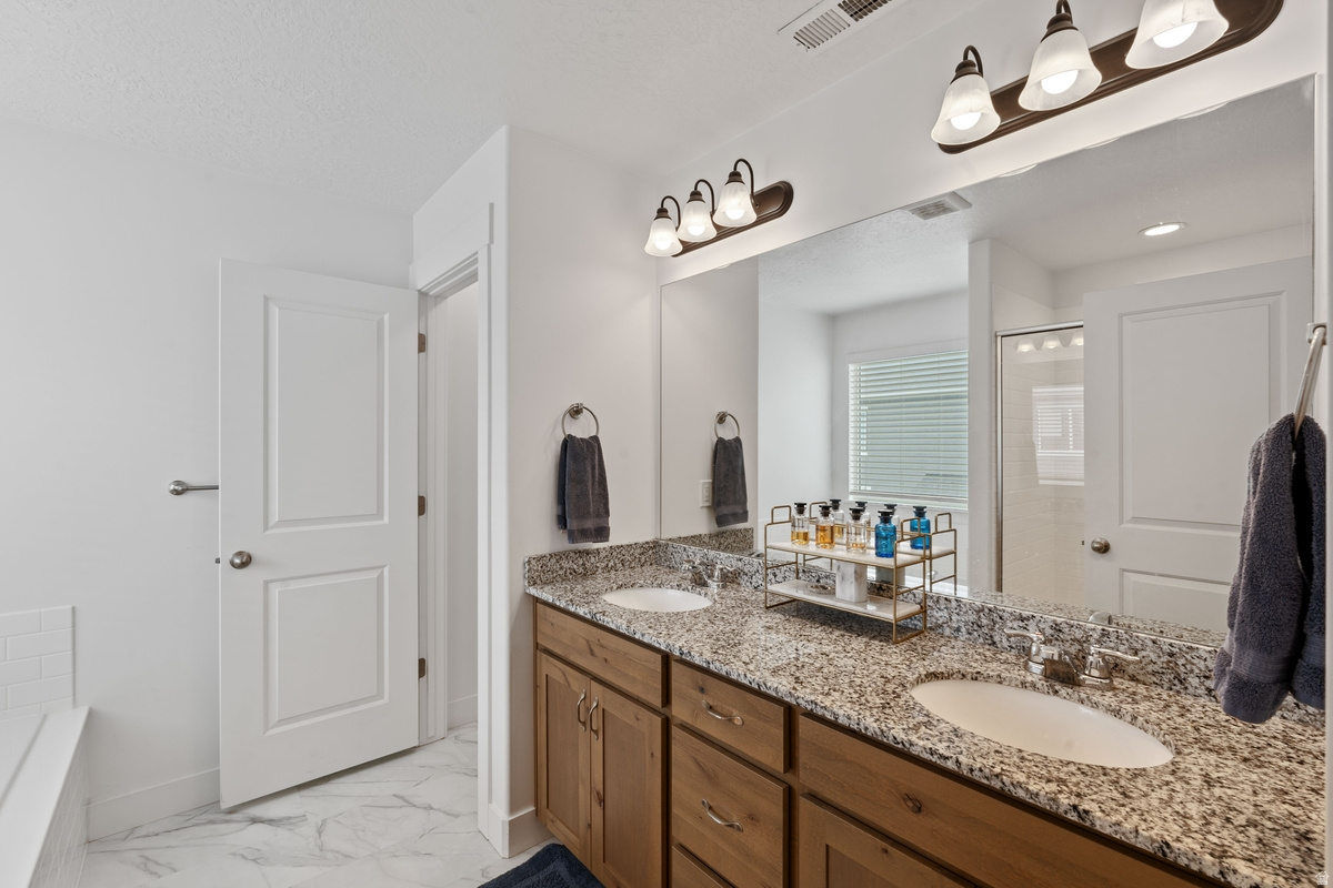 HARMONY TOWNHOMES - Residential