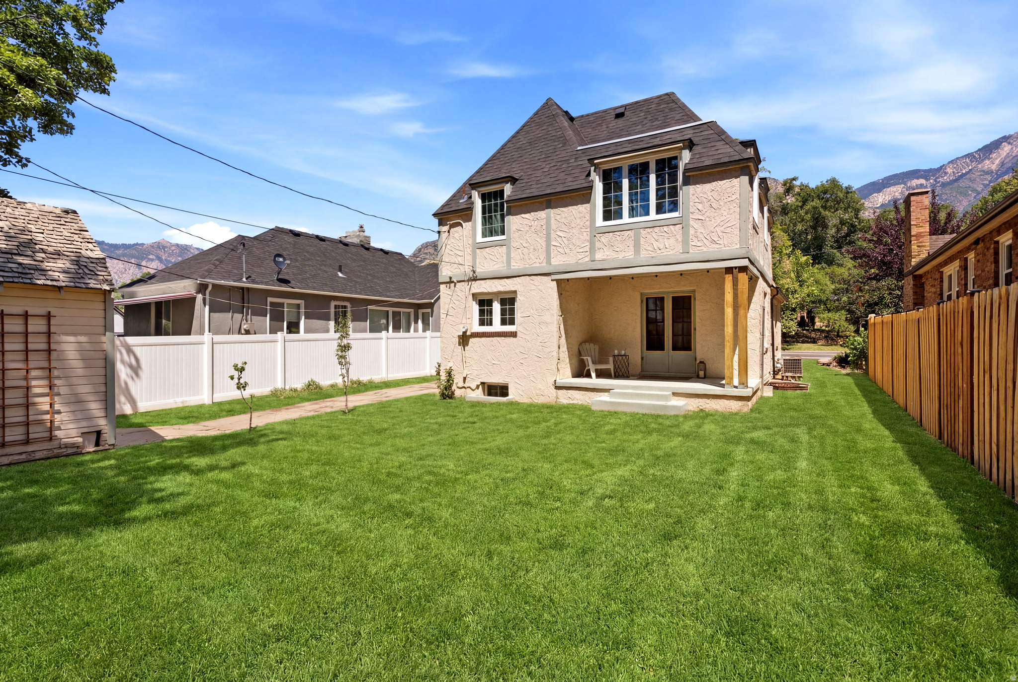 LINK & GRIFFINS FIRST ADDITION - Residential