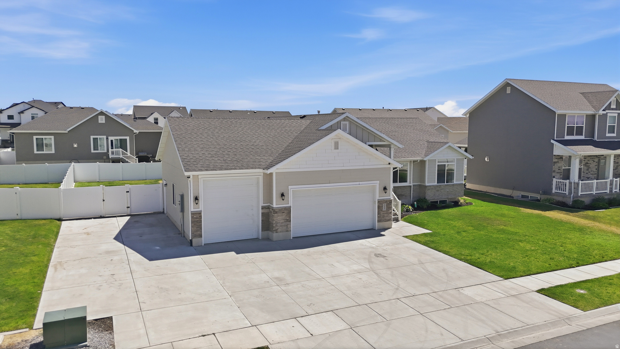 UPPER DAYSPRING SUBD - Residential
