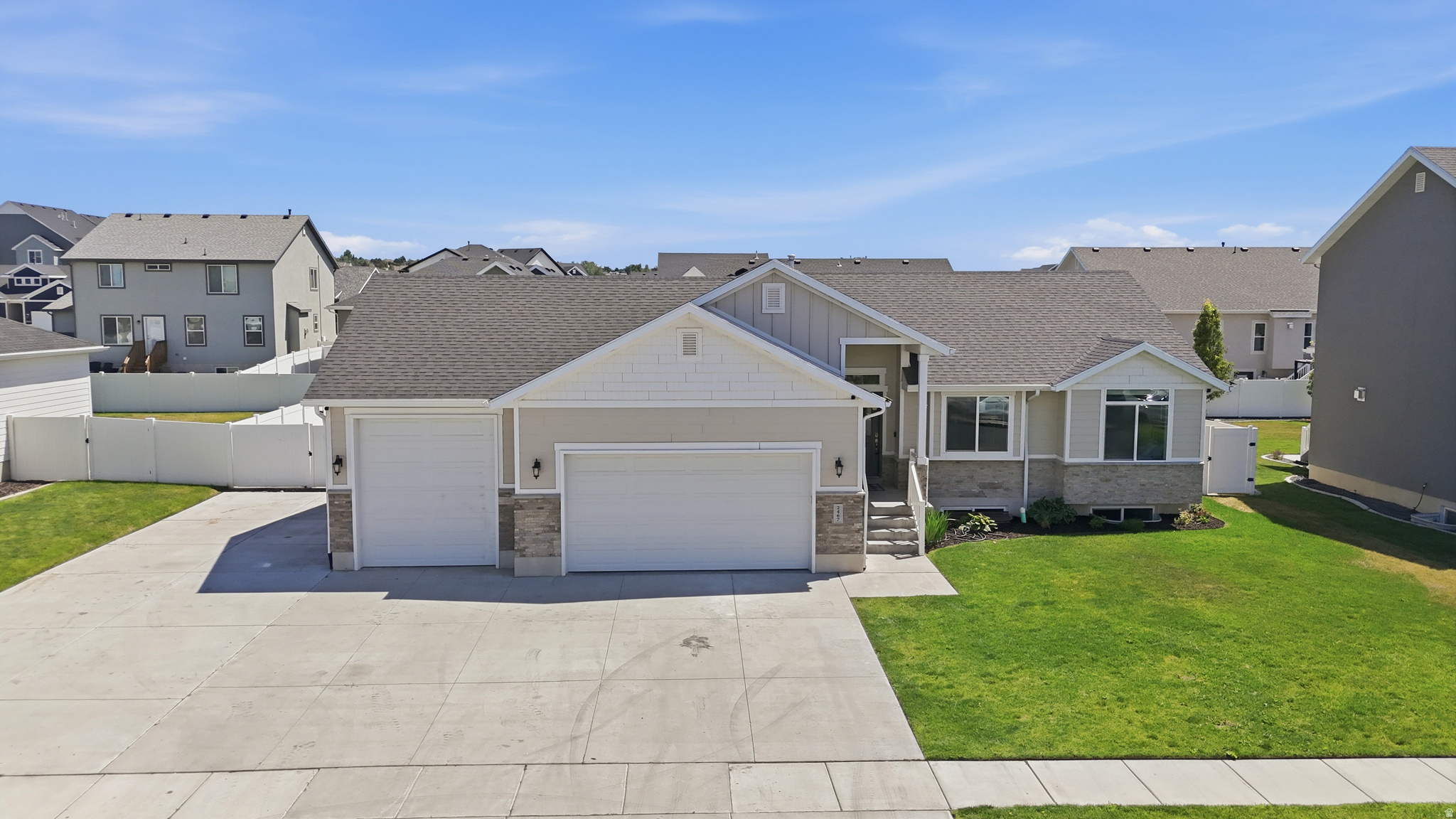 UPPER DAYSPRING SUBD - Residential