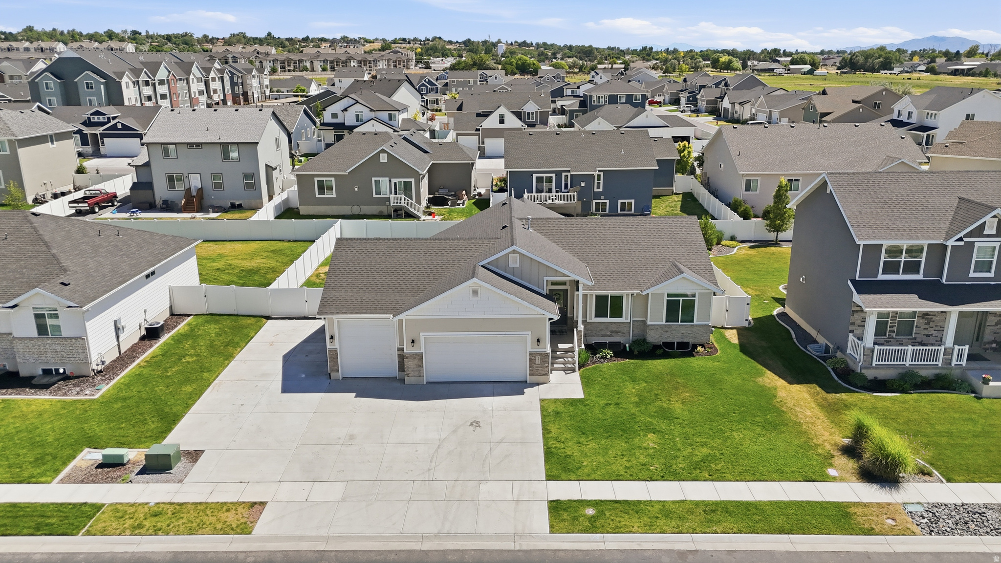 UPPER DAYSPRING SUBD - Residential