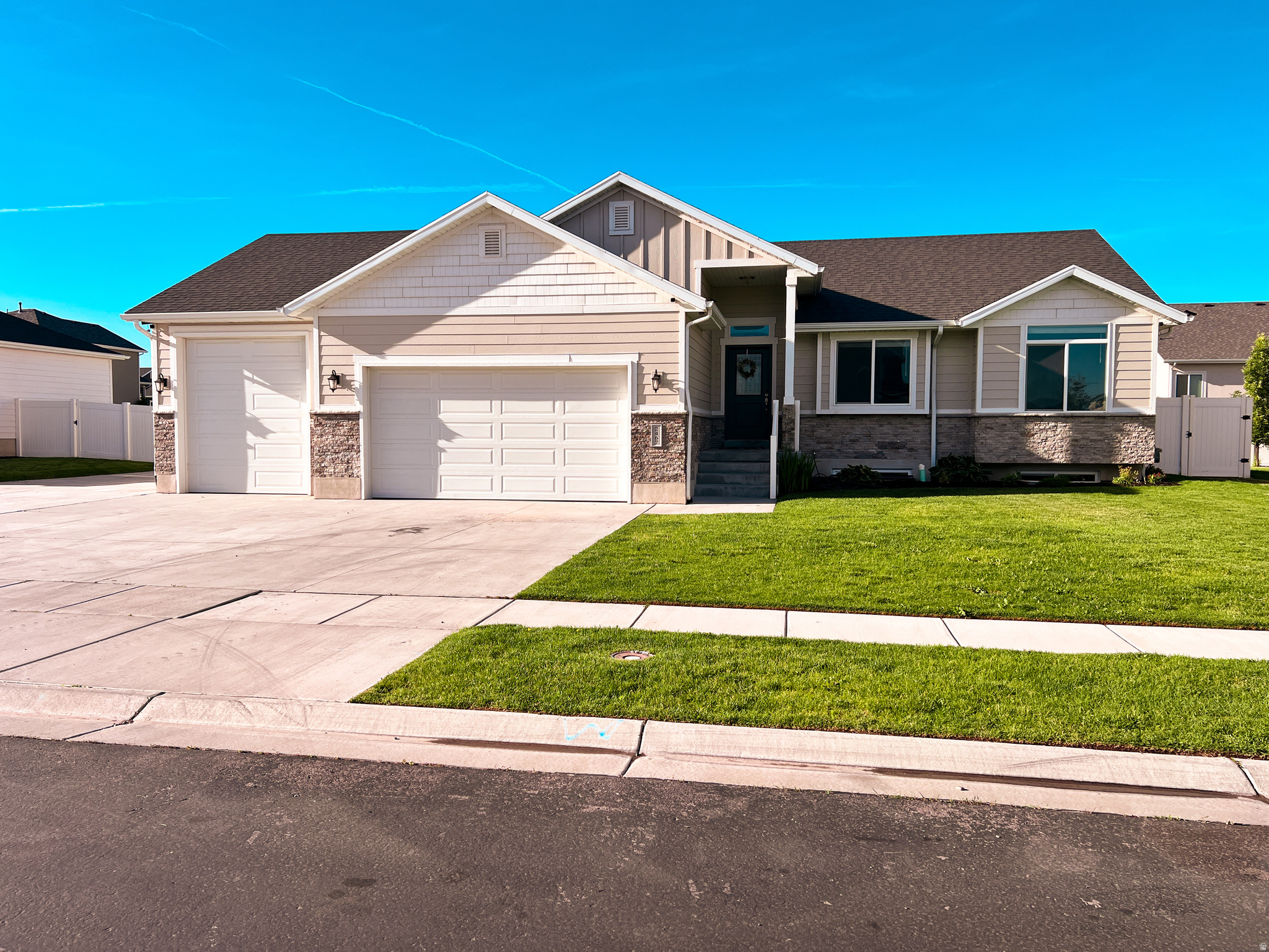UPPER DAYSPRING SUBD - Residential