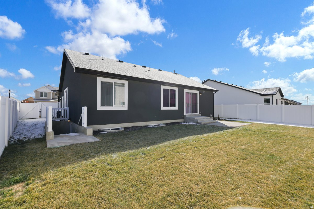 FOX MEADOWS - Residential