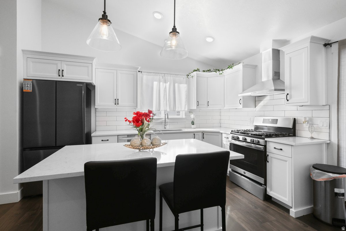 FOX MEADOWS - Residential