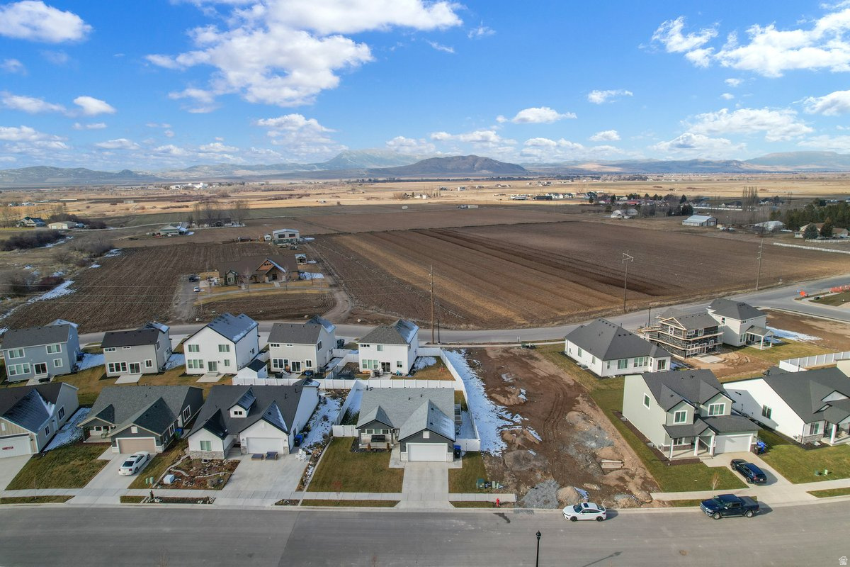 FOX MEADOWS - Residential