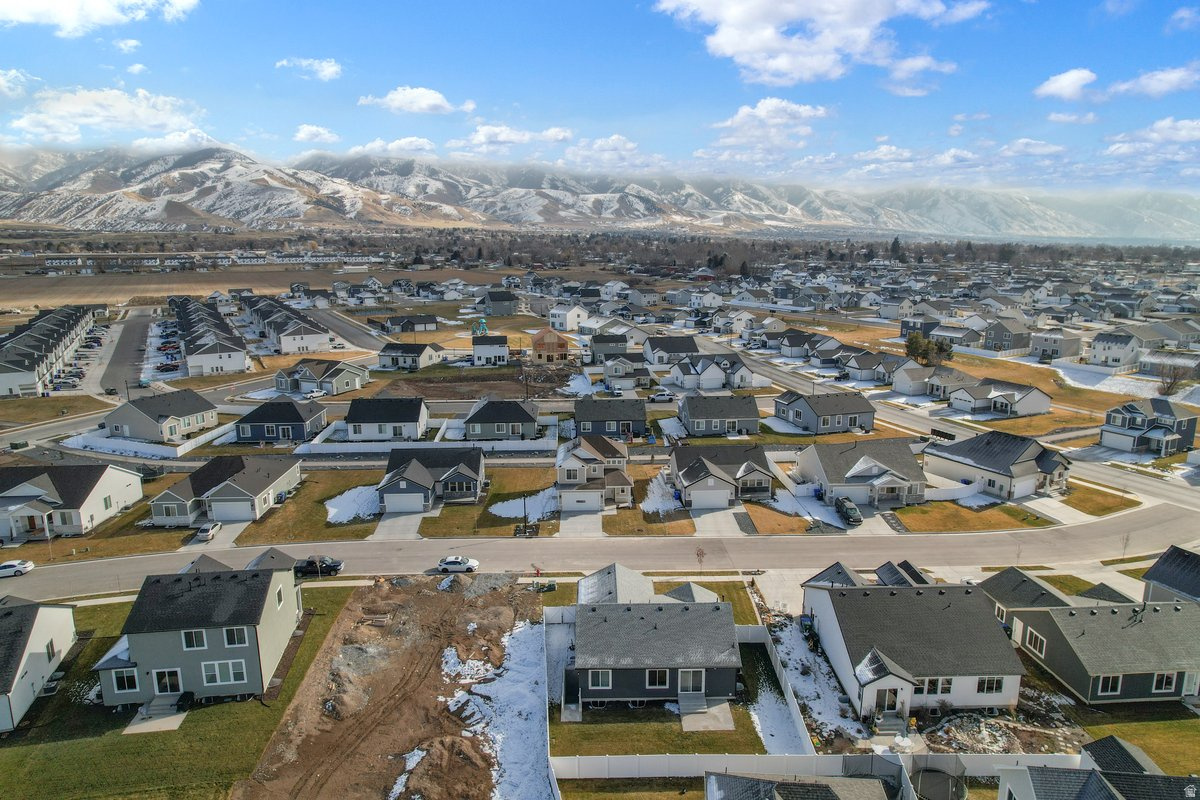 FOX MEADOWS - Residential