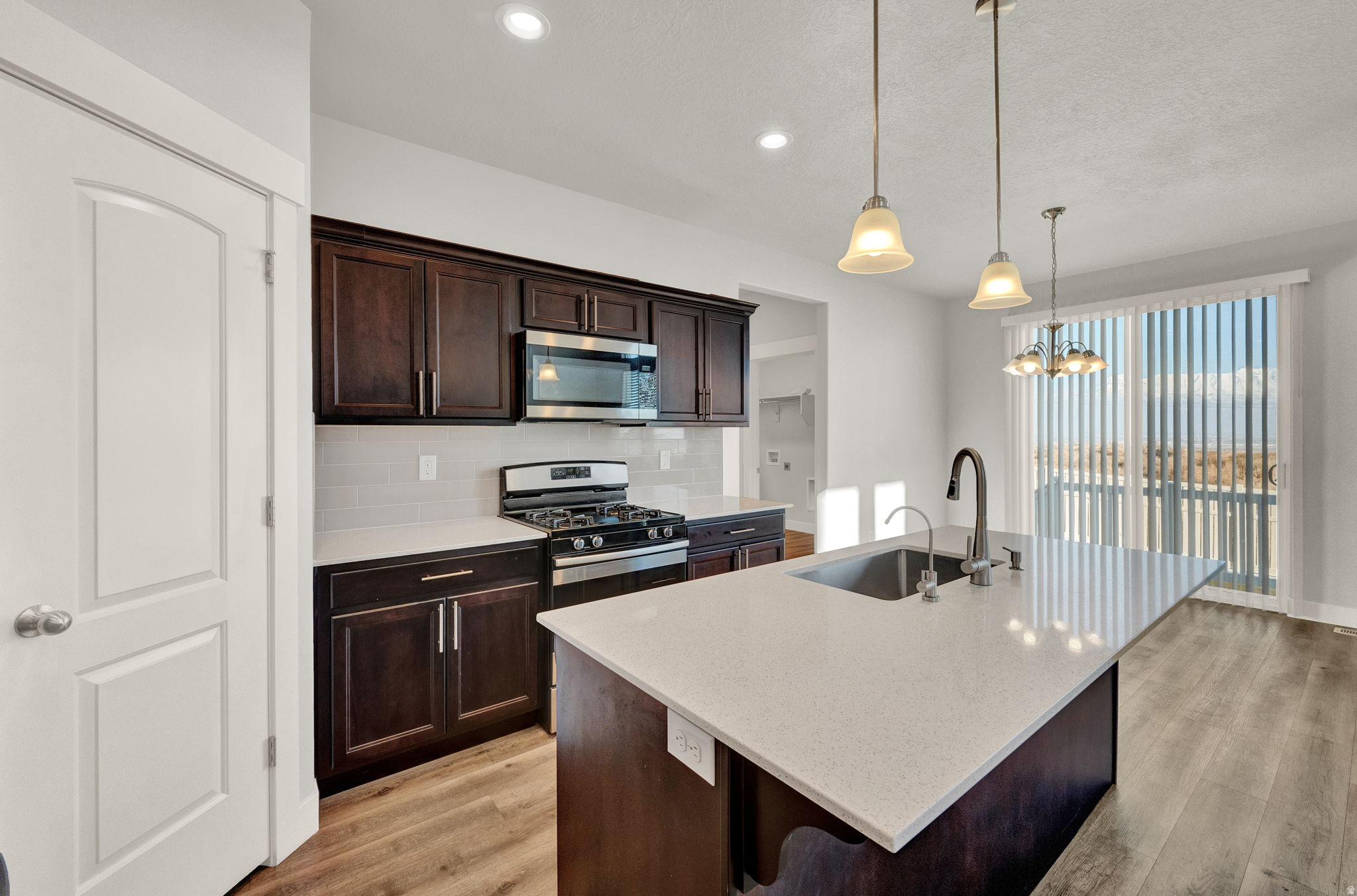 QUAILHILL AT MT SARA - Residential Lease