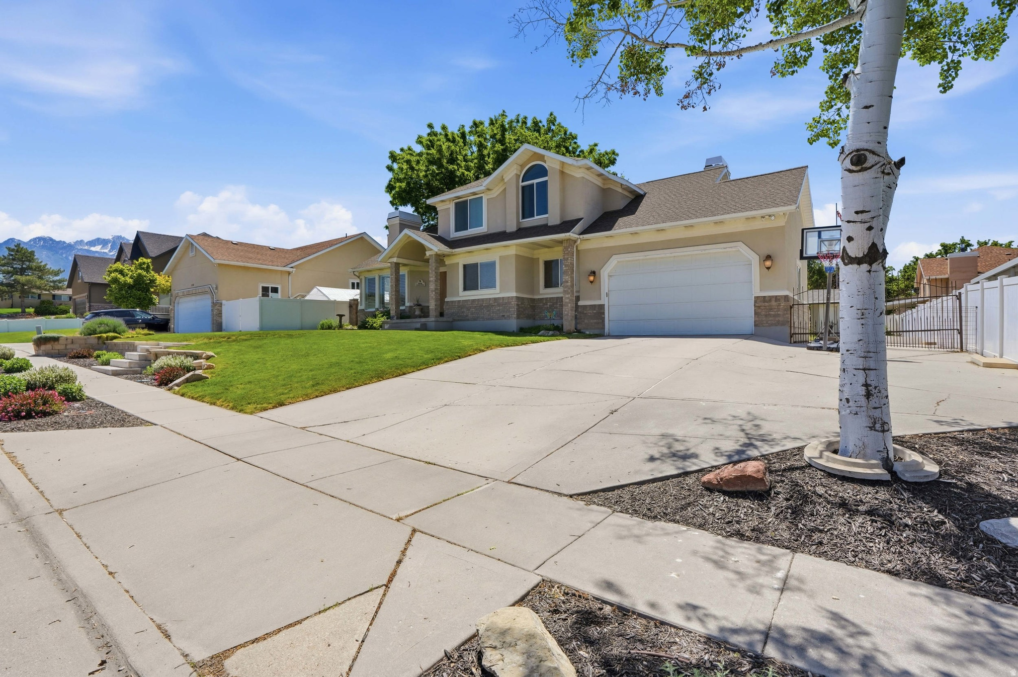 BISHOP ESTATES - Residential